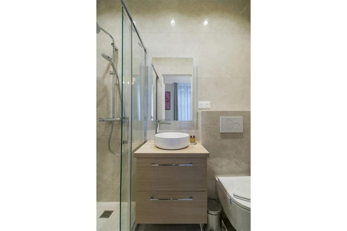 Mobility Lease - La Fayette - 8 People Apartment